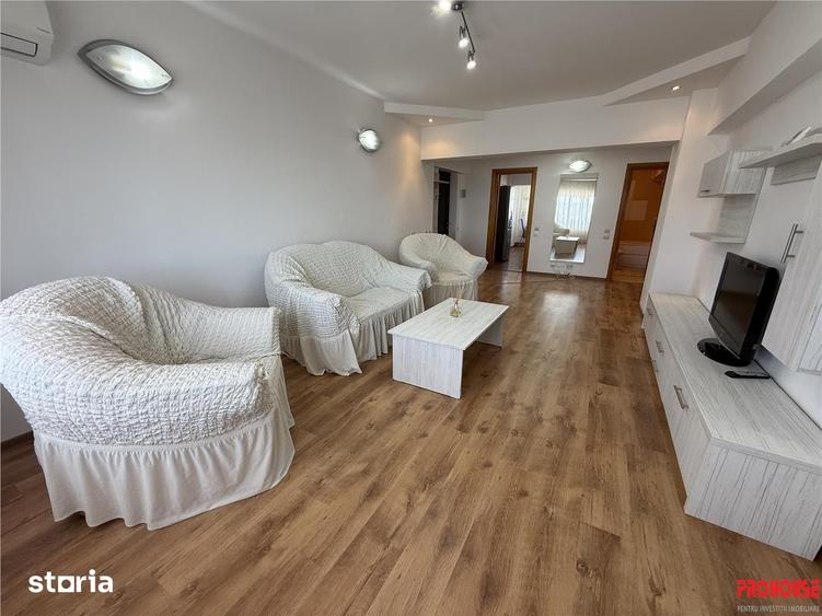 Apartament cu 3 camere decomandat în Mioriței