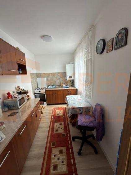 Casă individuală cu 3 camere cu Canalizare în CET