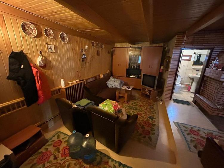 Casă cu 4 camere în Piatra