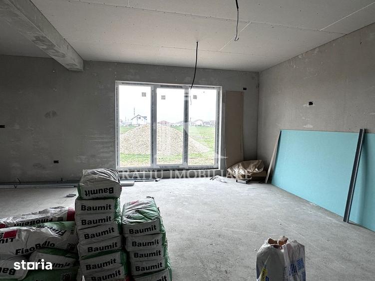 Casă cu 4 camere cu Teren 500 Mp în Sântandrei