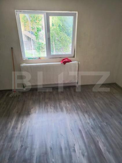Casă cu 2 camere cu Teren 274 Mp în Central