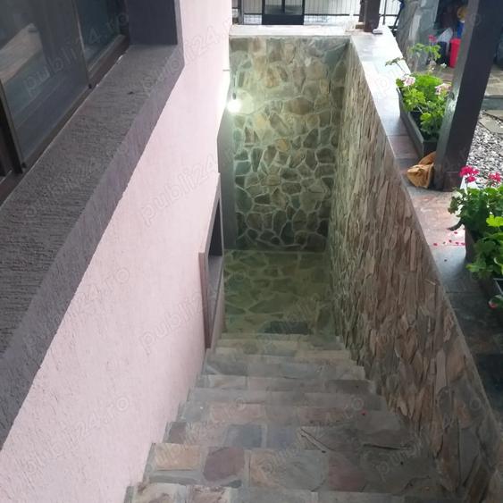 Casă cu 5 camere cu Teren 505 Mp în Câmpinița
