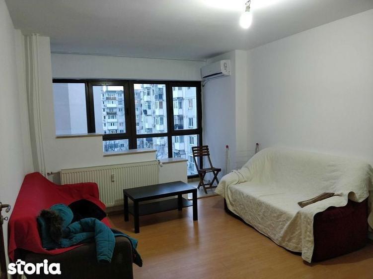 Apartament cu 4 camere semidecomandat în Militari