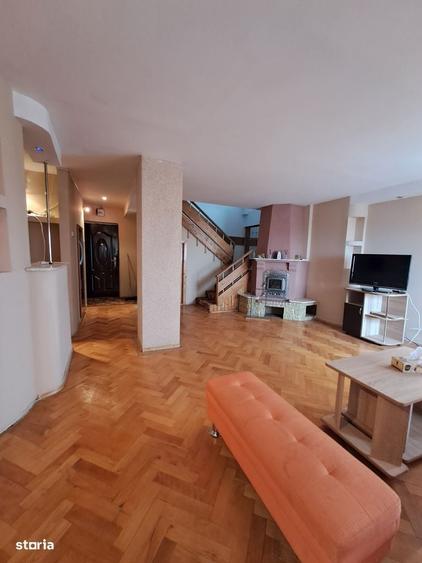 Apartament cu 4 camere în Ultracentral