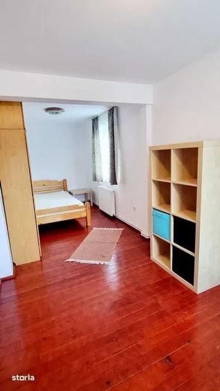 Casă cu 1 camere cu Teren 500 Mp în Zamora
