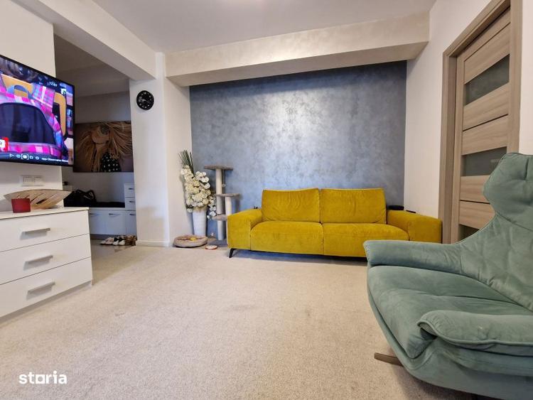 Apartament cu 3 camere, mobilat în Bună Ziua