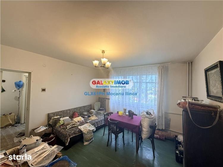 Apartament cu 3 camere semidecomandat în Cina