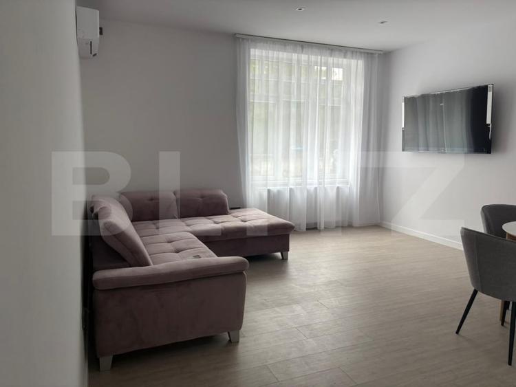 Apartament cu 2 camere decomandat, mobilat în Ultracentral