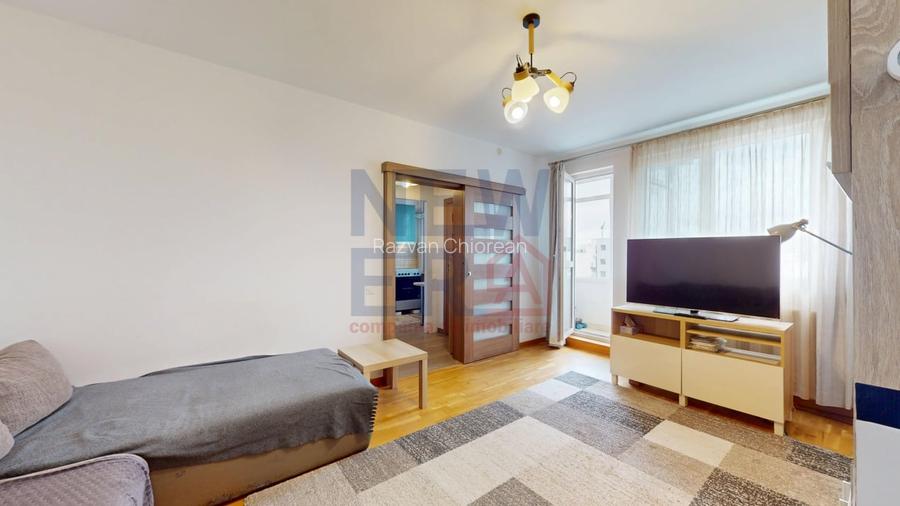 Apartament cu 2 camere de vanzare - Mihalache - Piata 1 Mai