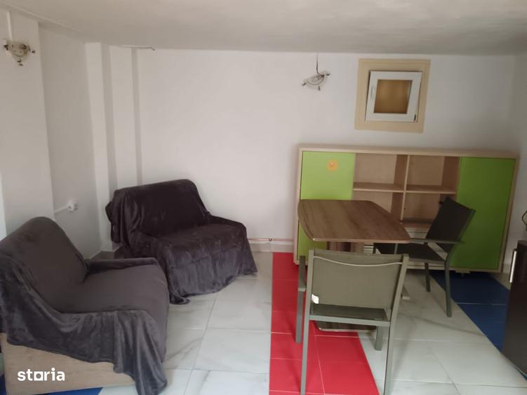 Apartament cu 2 camere în Complex Studențesc