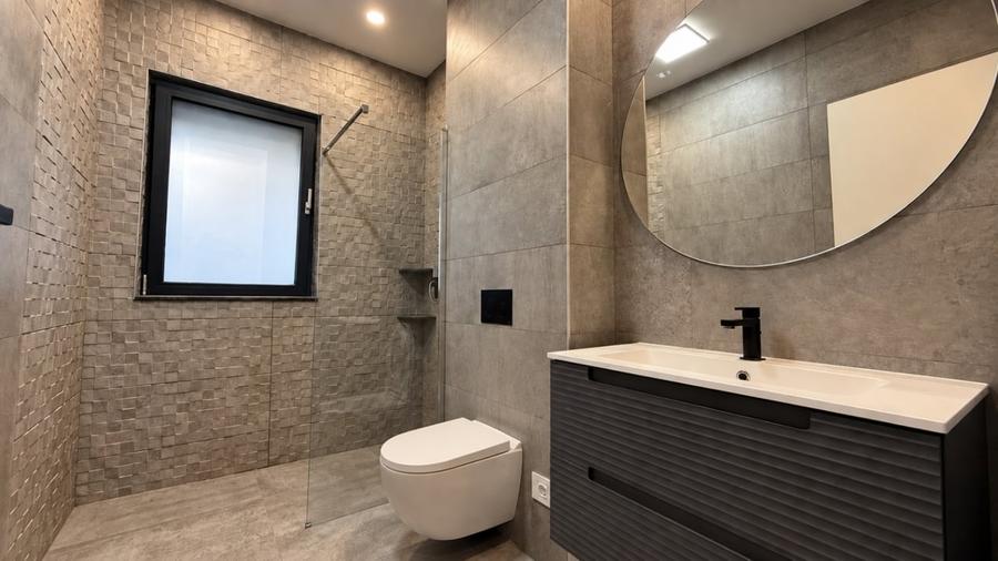 Apartament cu 2 camere decomandat, mobilat în P-ța Rosetti