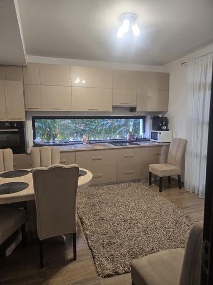 Casă cu 4 camere în Exterior Vest