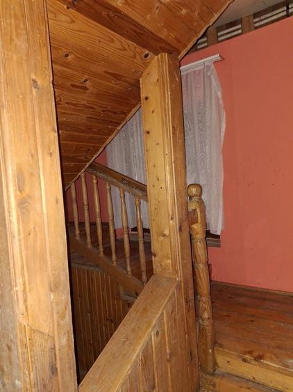 Casă individuală cu 15 camere cu Canalizare în Bazna