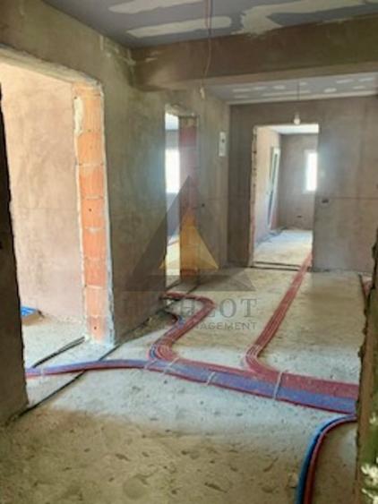 Casă individuală cu 5 camere cu Canalizare în Herăstrău