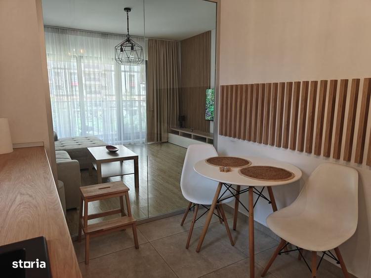 Apartament cu 2 camere decomandat în Crângași