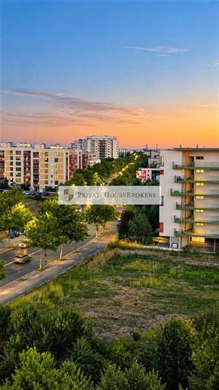 Apartament cu 3 camere semidecomandat, mobilat în Băneasa