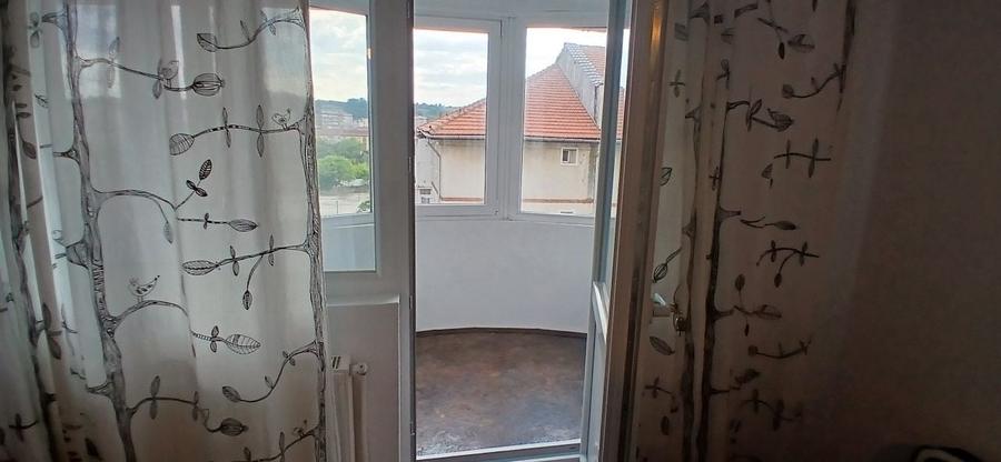Apartament cu 2 camere decomandat în Câlnic
