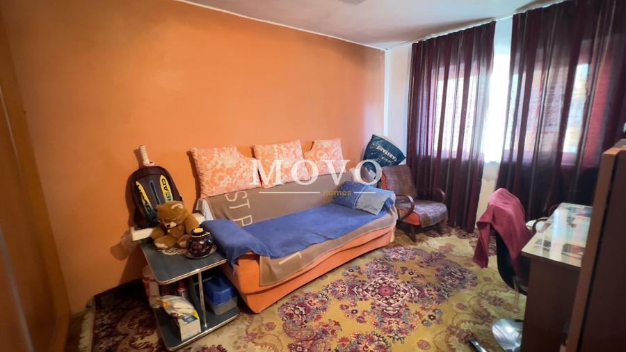 Apartament cu 3 camere semidecomandat, mobilat în Soarelui