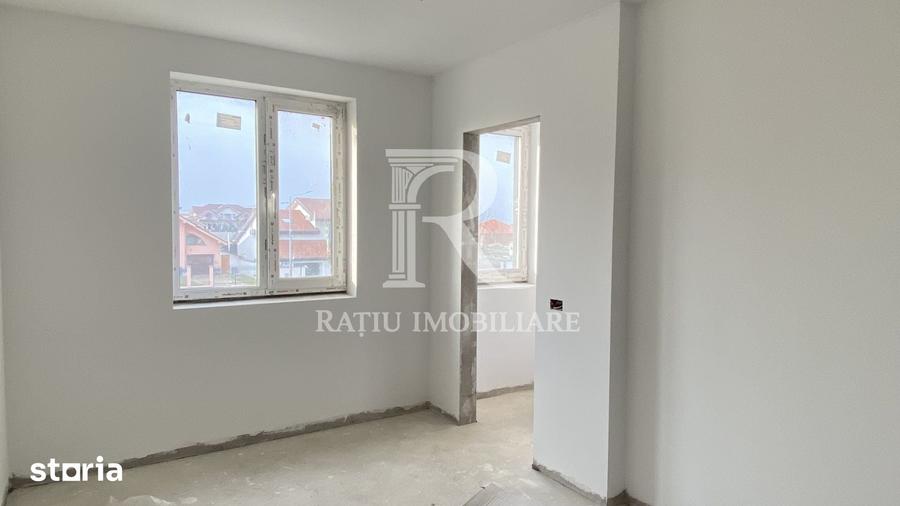 Casă cu 4 camere cu Teren 928 Mp în Sânmartin