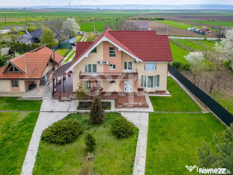 Casă cu 5 camere cu Teren 3659 Mp în Sărata