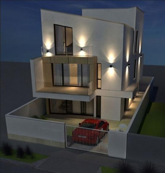 Duplex cu 4 camere cu Canalizare în Central