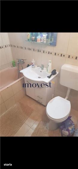 Casă cu 5 camere cu Teren 978 Mp în Păulești