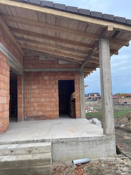 Casă cu 4 camere în Livada