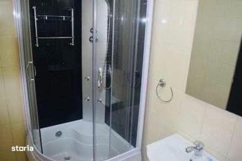 Apartament cu 3 camere în Orașul Nou
