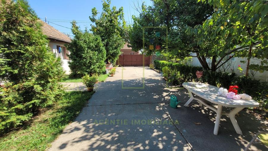 Teren Construcții intravilan de 2373 mp, în Săcălaz