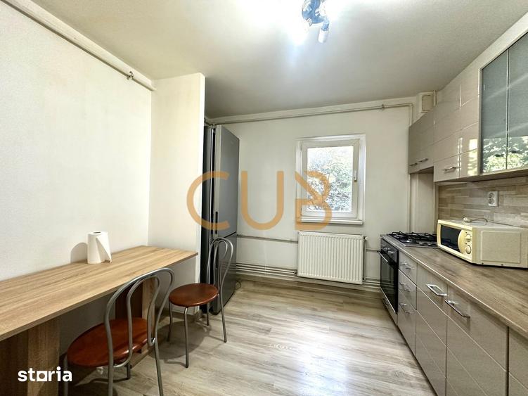 Apartament cu 3 camere, mobilat în Lipovei