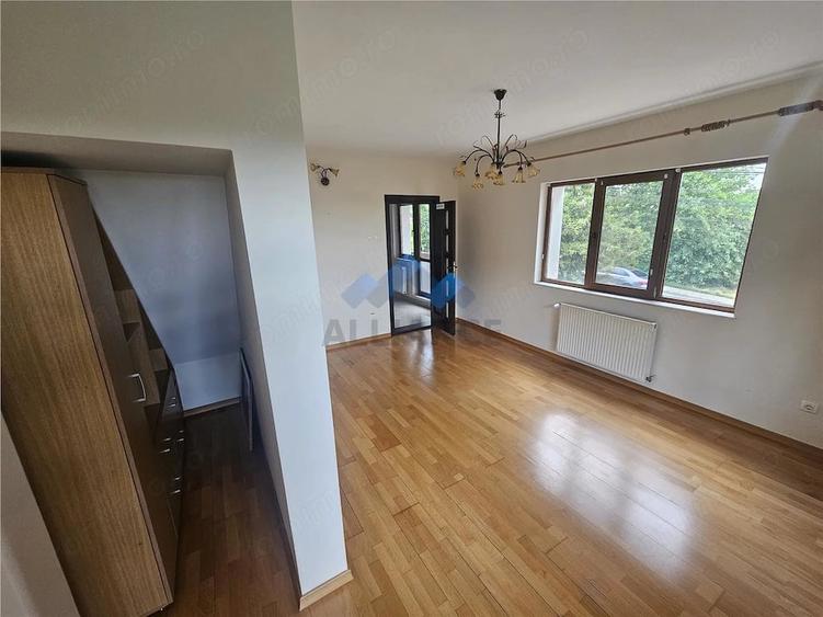 Casă cu 2 camere cu Teren 650 Mp în Valea Lupului