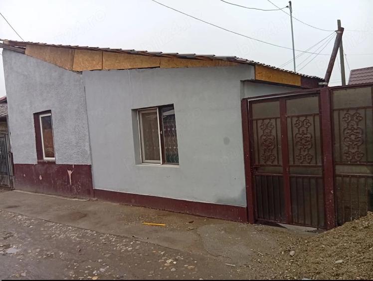 Casă cu 3 camere cu Teren 60 Mp în Șega