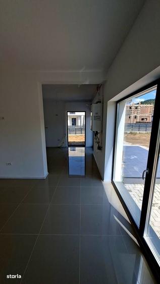 Casă cu 4 camere în Budeasa