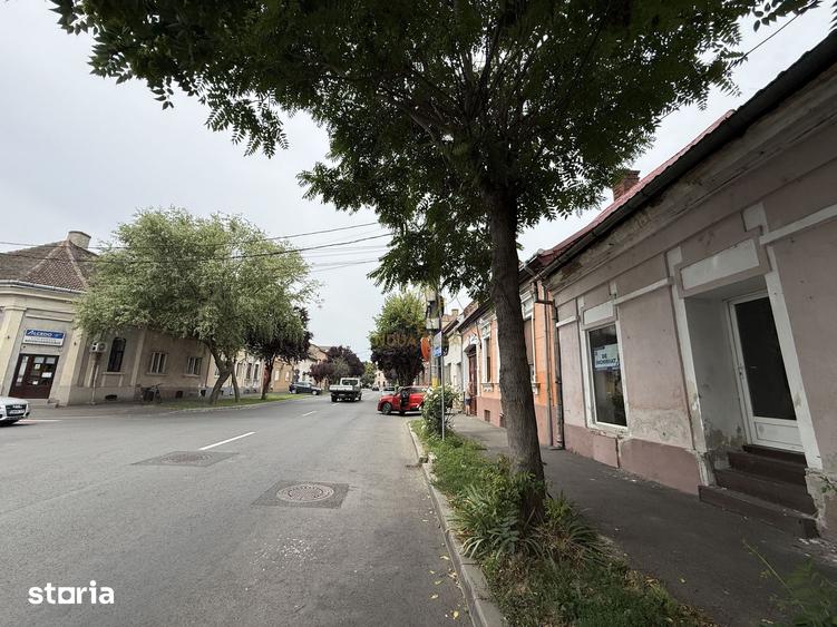 Spațiu comercial, de 55 mp, în Central