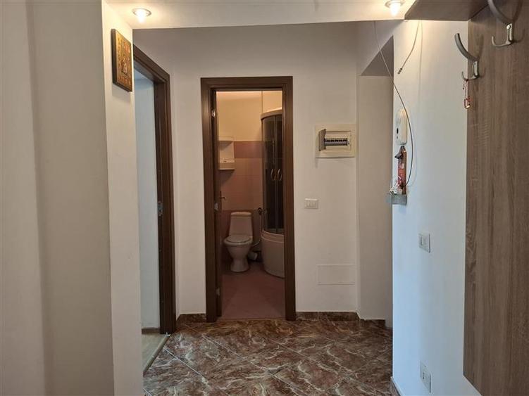 Apartament cu 2 camere decomandat, mobilat în Sud