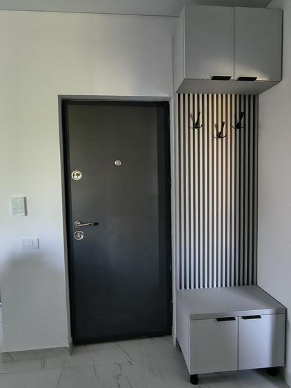 Apartament cu 2 camere decomandat în Apărătorii Patriei