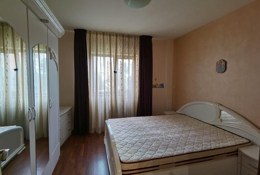 Apartament cu 2 camere decomandat în Exterior Vest