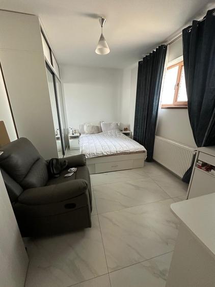 Apartament cu 4 camere semidecomandat în Bragadiru