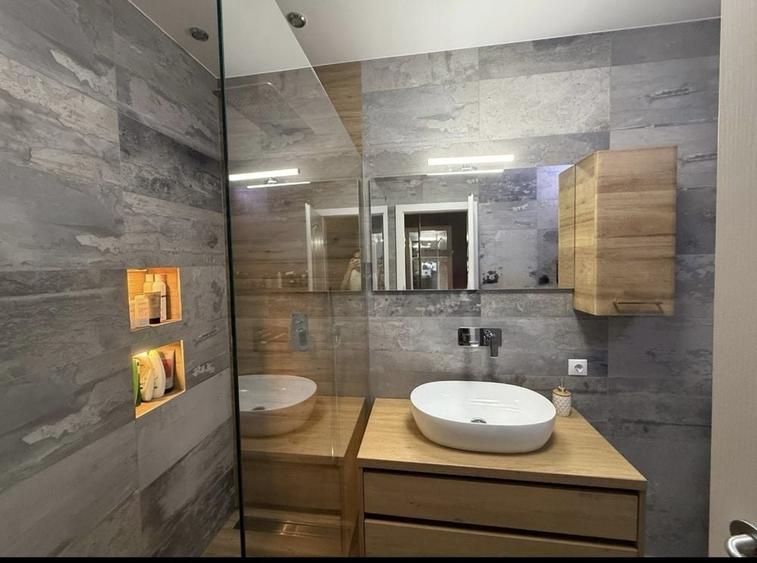 Apartament cu 2 camere semidecomandat în Exterior Vest