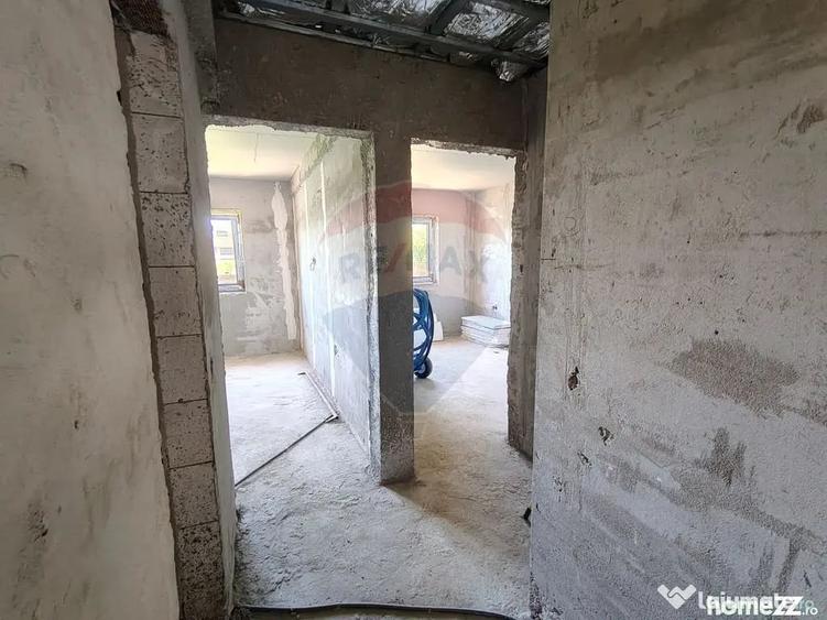 Casă cu 4 camere cu Teren 500 Mp în Tăuții de Sus