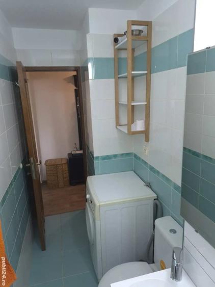 Apartament cu 2 camere semidecomandat în 7 Noiembrie