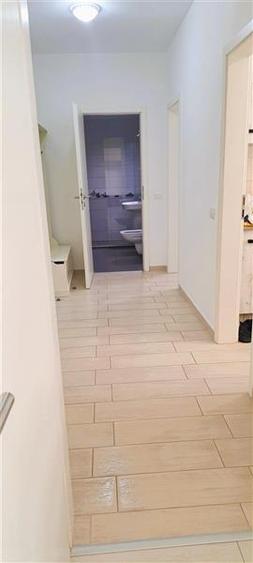 Apartament 2 camere, etaj 2, mobilat si utilat . Zona Tractorul - 4