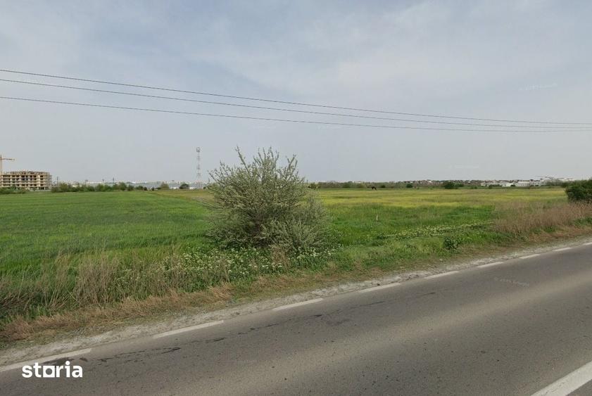 Teren de 7000 mp, în Centură