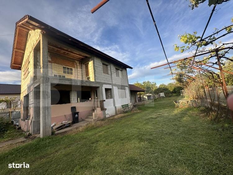 Casă cu 3 camere în Iezureni
