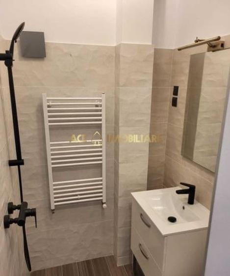 Apartament cu 3 camere semidecomandat, mobilat în Voluntari