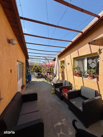 Casă cu 5 camere cu Teren 754 Mp în Glina