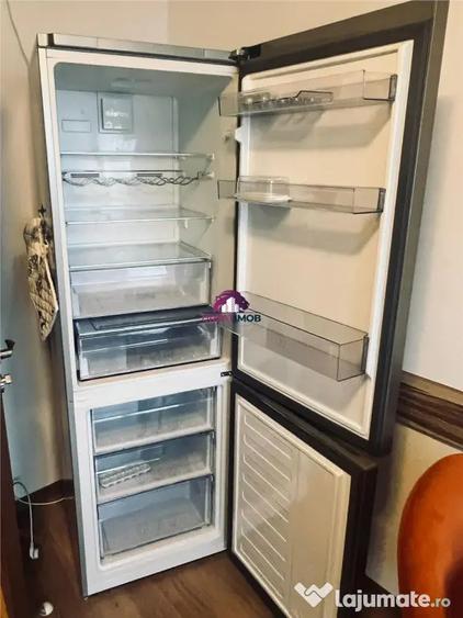 Apartament cu 2 camere decomandat, mobilat în Republicii