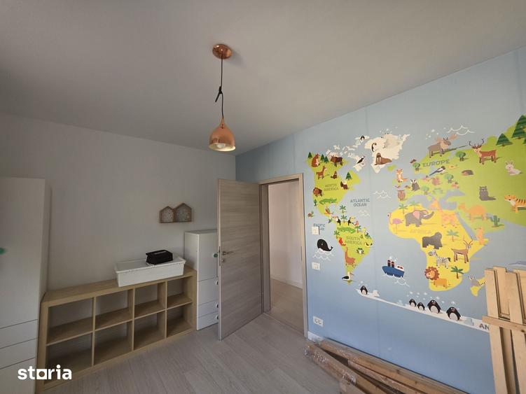 Casă cu 5 camere cu Teren 250 Mp în Central
