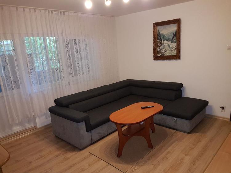 Apartament cu 2 camere semidecomandat, mobilat în Girocului