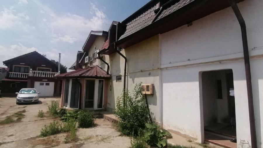 Casă individuală cu 8 camere cu Teren 625 Mp în Snagov